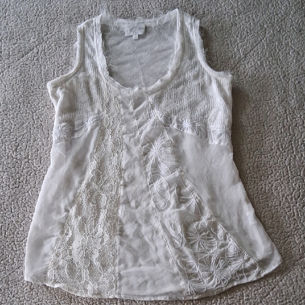 Lu Truis Chic Ivory Cotton Blend Lace Women's Tank Top